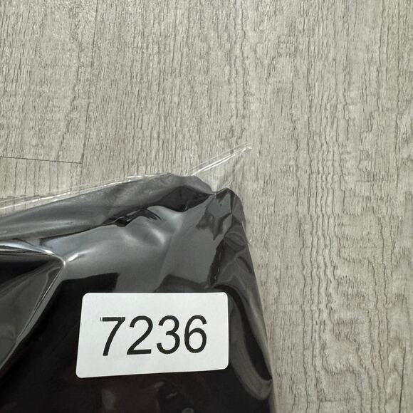 Patagonia Point Peak Trail Pants Women's 10 (Fits 30x28) Black Hiking Outdoors - Picture 11 of 11